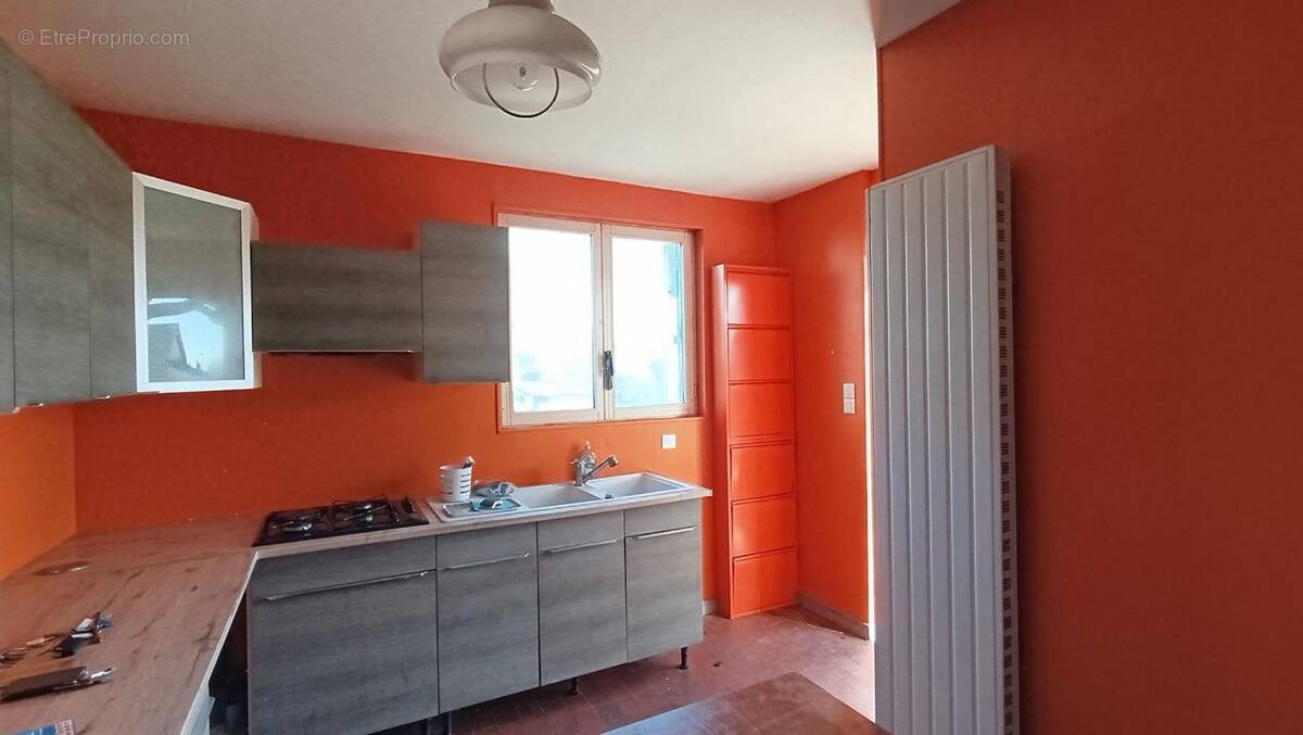 Maison à FERE-CHAMPENOISE