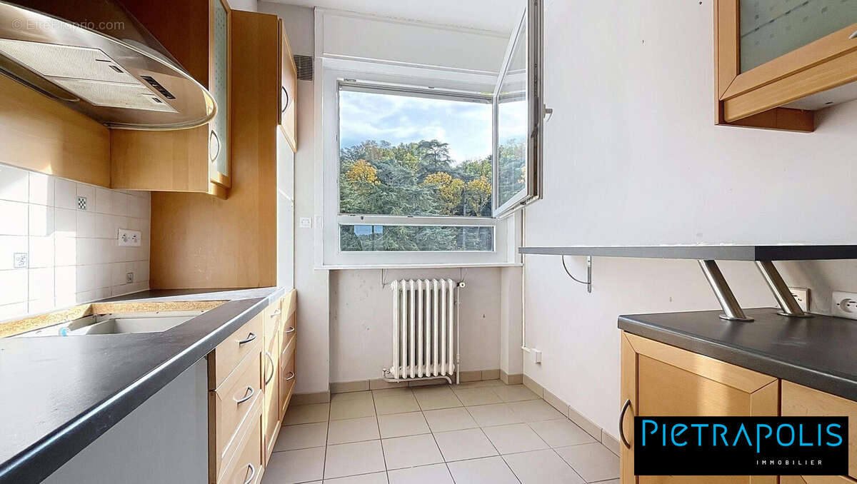 Appartement à SAINTE-FOY-LES-LYON