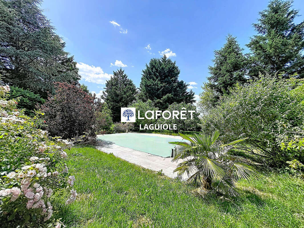 Maison Argences En Aubrac 8 pièce(s) 344 m2 - photo 4
