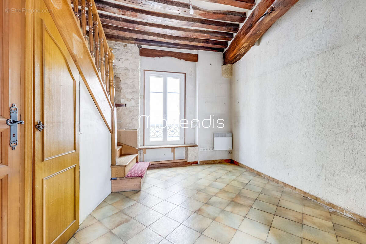 Appartement 41 m² à Suresnes  - photo 2