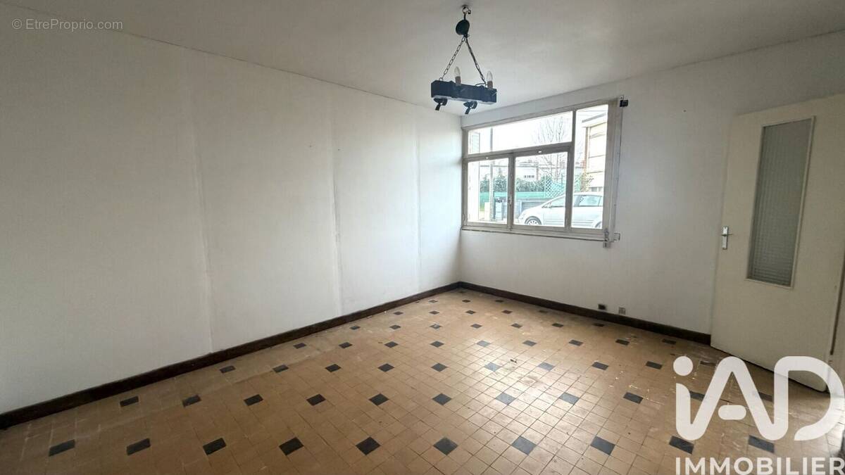 Photo 1 - Maison à SIN-LE-NOBLE