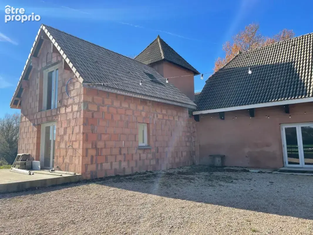 Maison de 5 pièces de 300 m² à Saint-Martin-en-Bresse - photo 4
