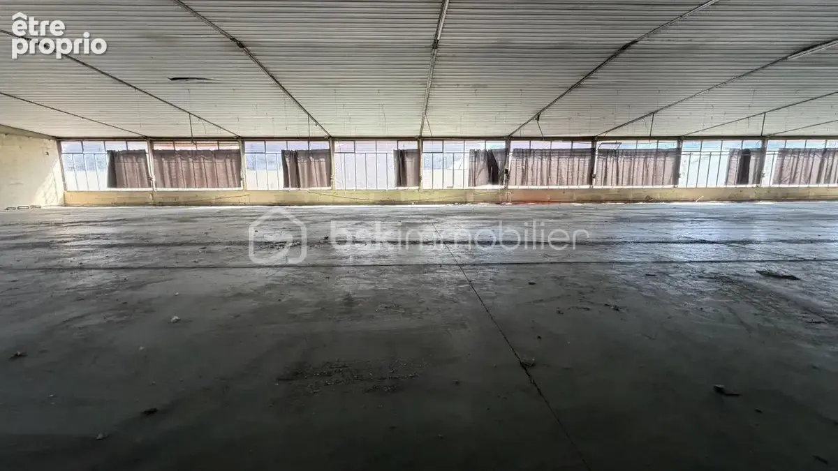 Romans sur Isère - Local 370 m² - photo 7