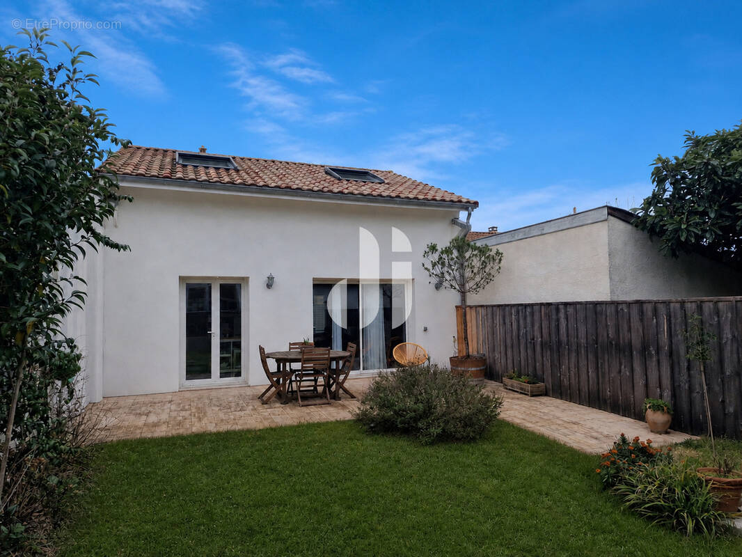 Maison à BEGLES