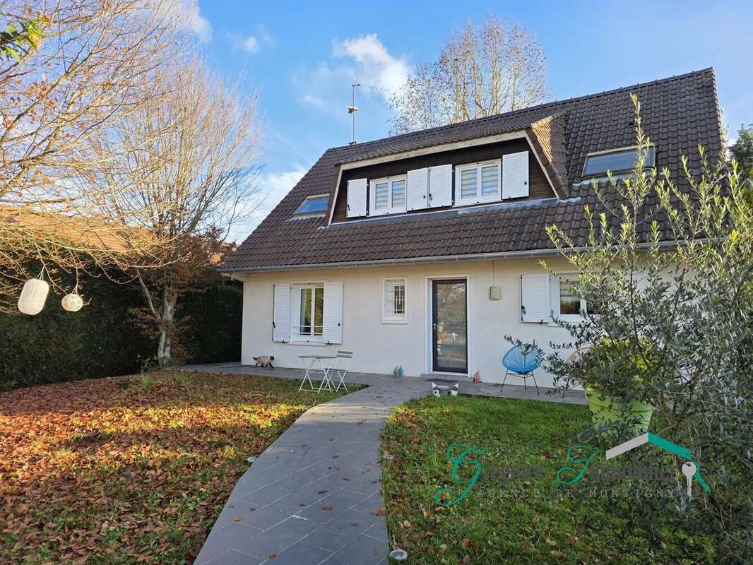 Maison à MONTIGNY-SUR-LOING