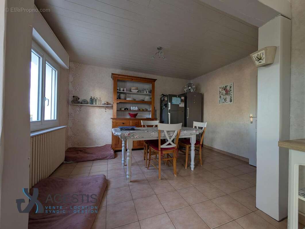   - Maison à AIGUEFONDE