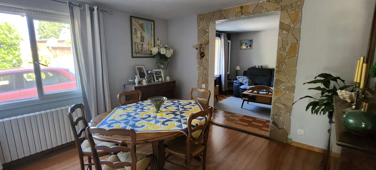 Maison à MALIJAI