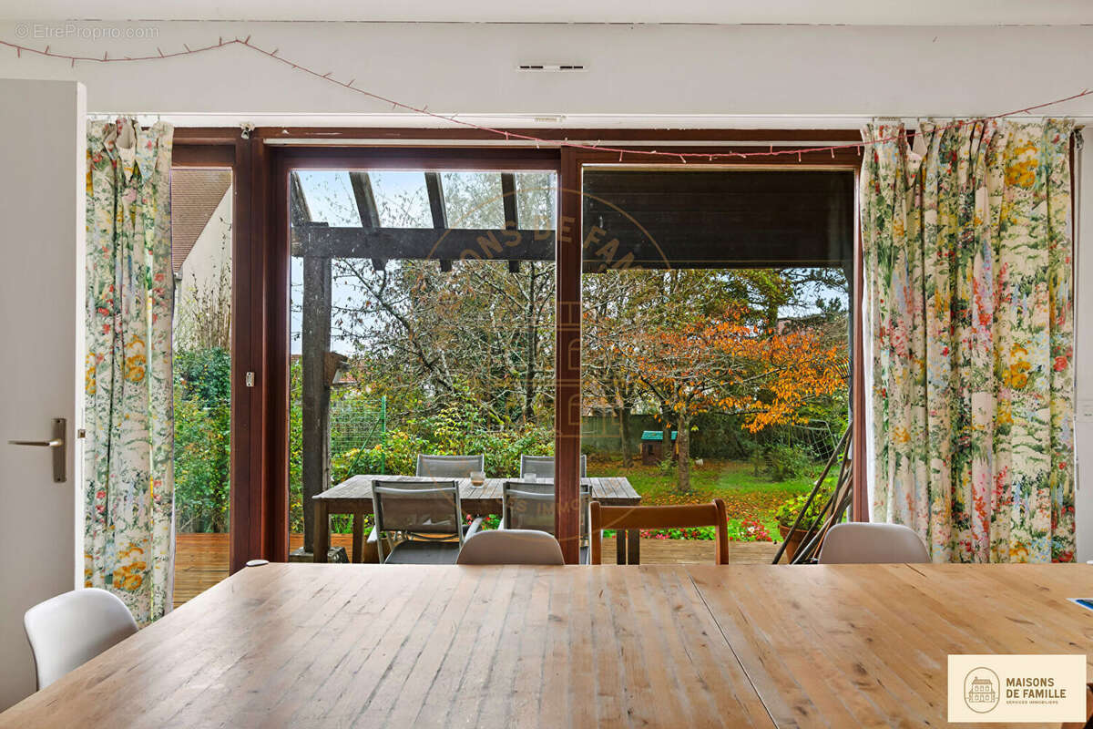 Maison à NOISY-LE-ROI