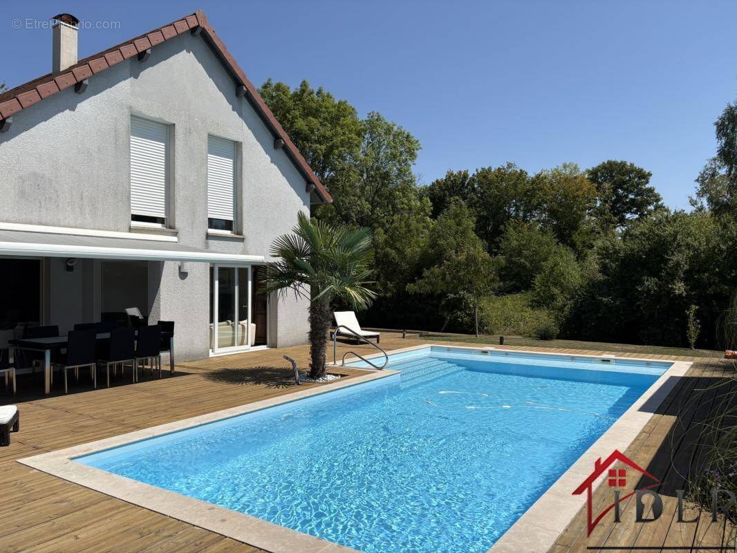 Maison à FONTAINEBRUX