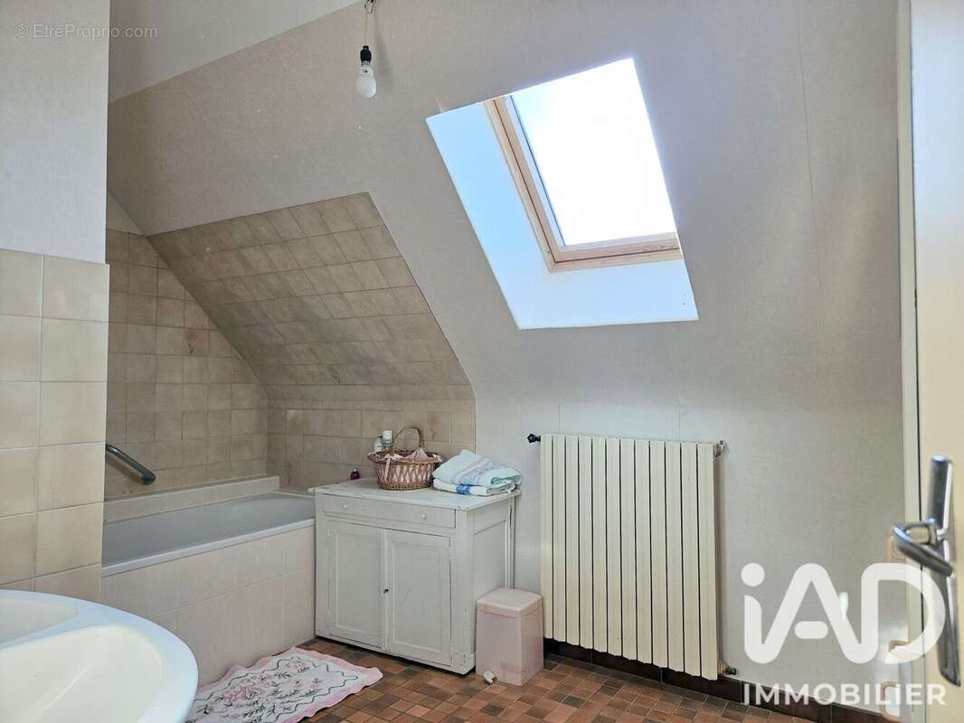 Maison 154 m² à Talant  - photo 9
