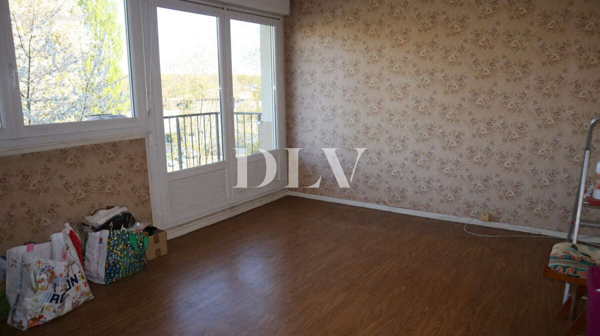 Appartement 43 m² à Avon  - photo 4