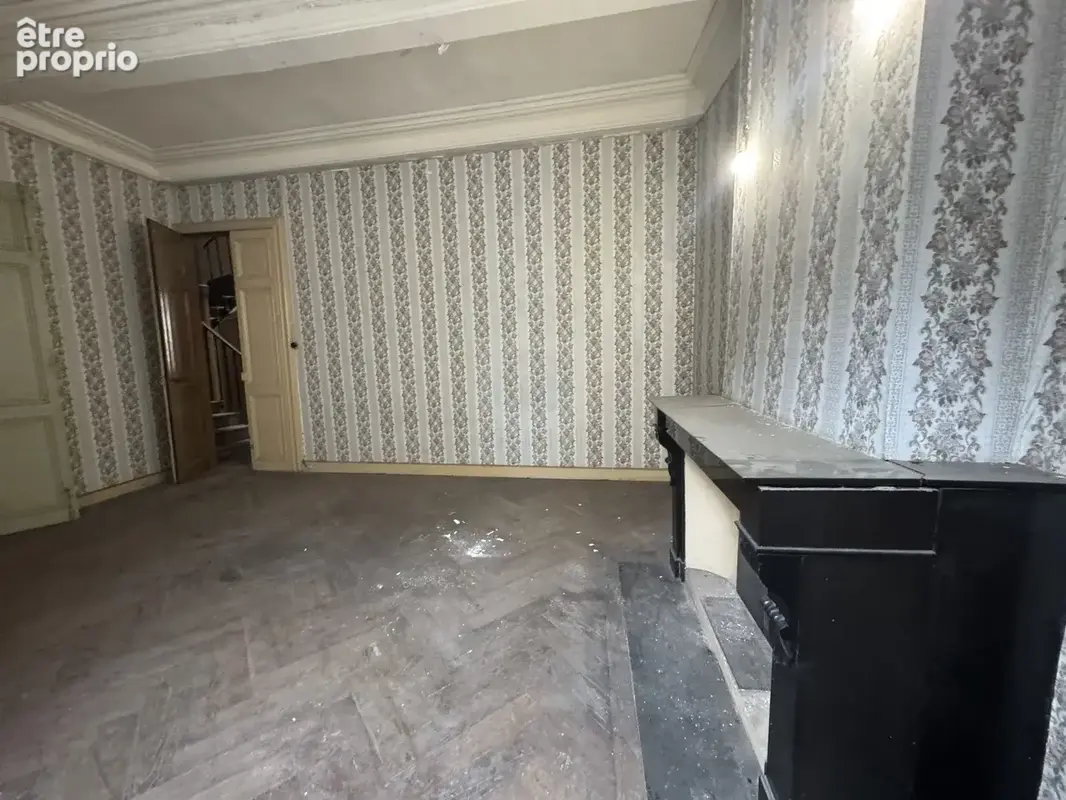 Maison de maître  700 m²  r+3 - photo 5