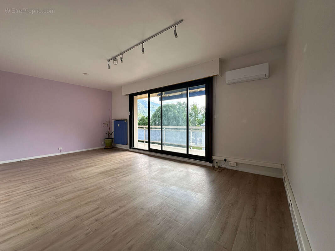 Appartement à ALBERTVILLE