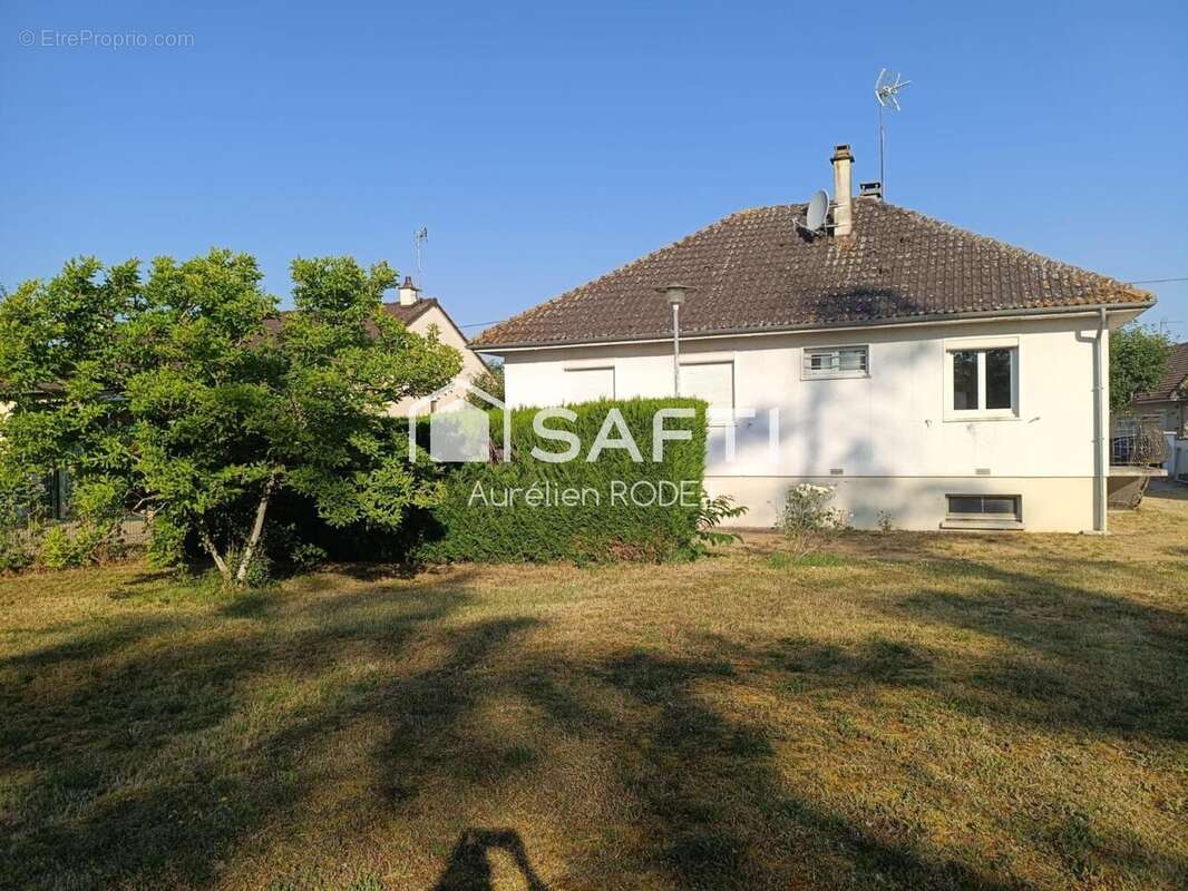 Photo 2 - Maison à ISSOUDUN