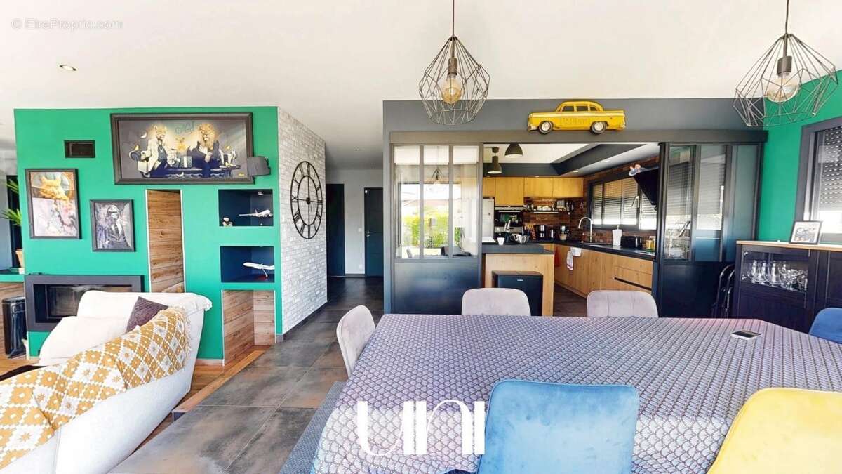 Maison à LE FRESNE-CAMILLY