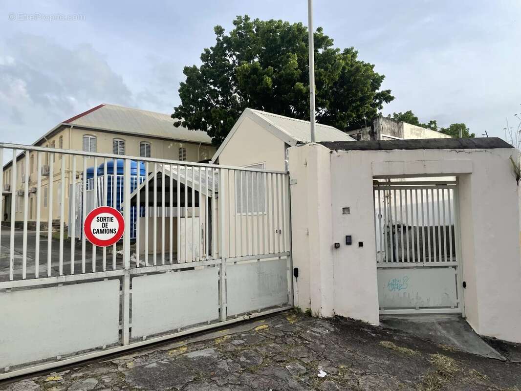 Maison à BASSE-TERRE