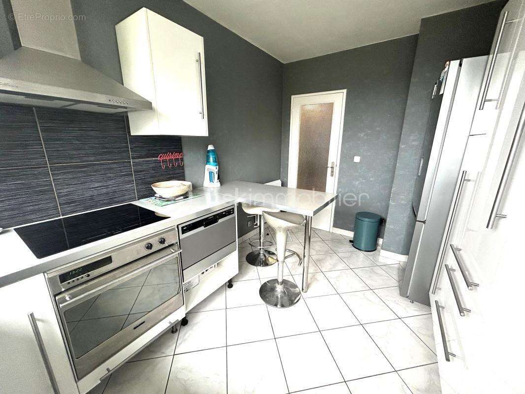 Appartement à FLEURY-LES-AUBRAIS