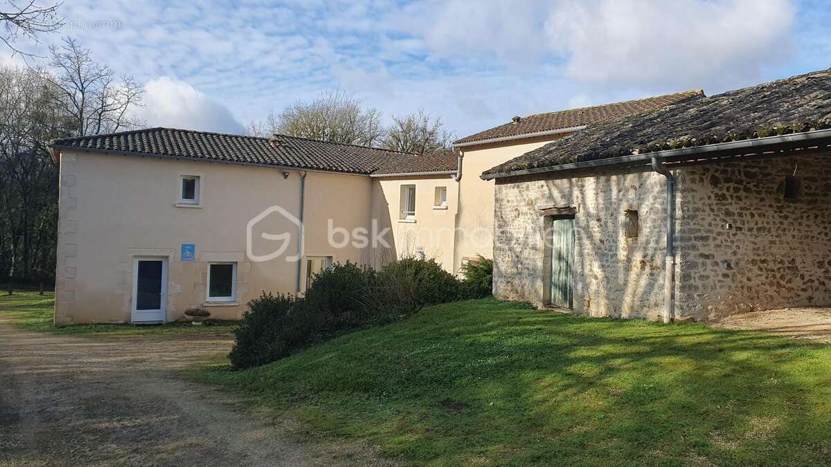 Maison à CEAUX-EN-COUHE