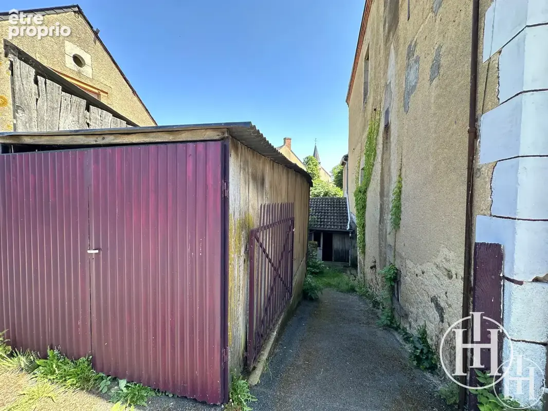 À saisir : petit prix   maison de 208 m2 avec garage, caves et terrains - - photo 11