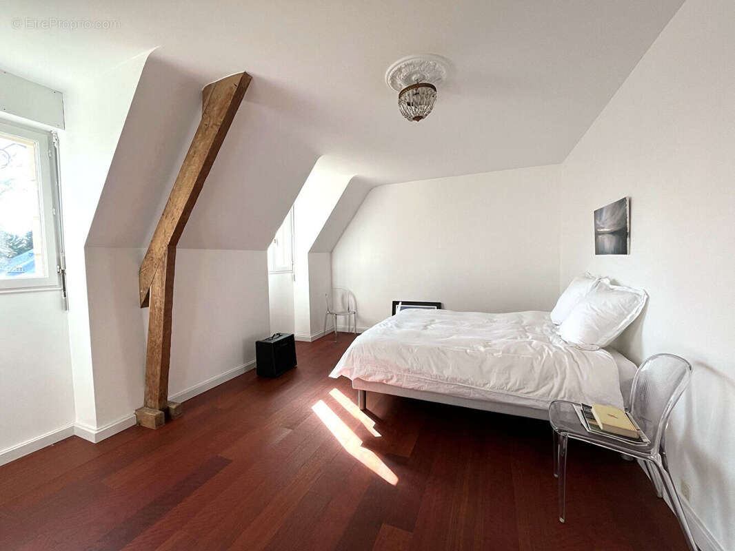 Maison domaine privée 340m2 - photo 6