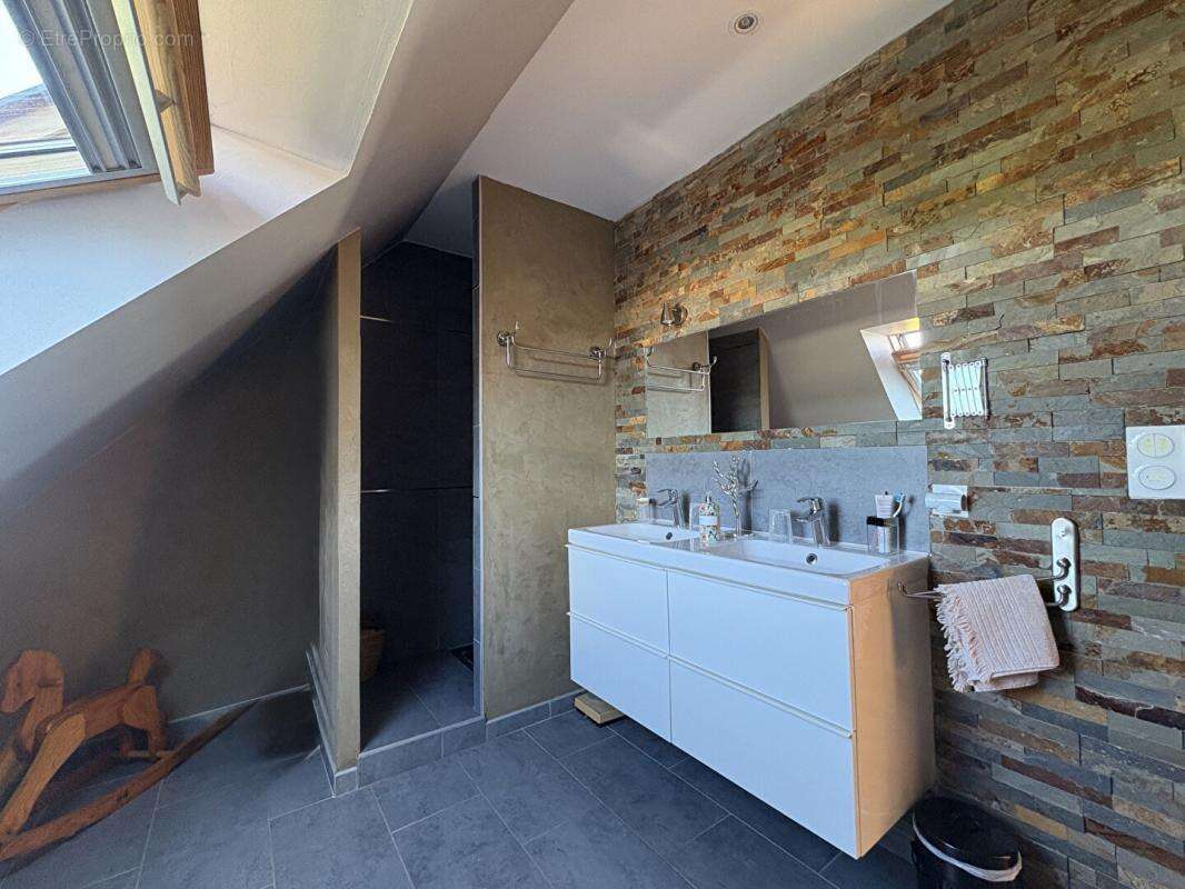 Maison à CLOHARS-CARNOET