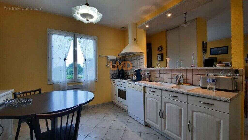 Maison familiale au calme – 2 Km Mondoubleau – 123 m² habitables - photo 2