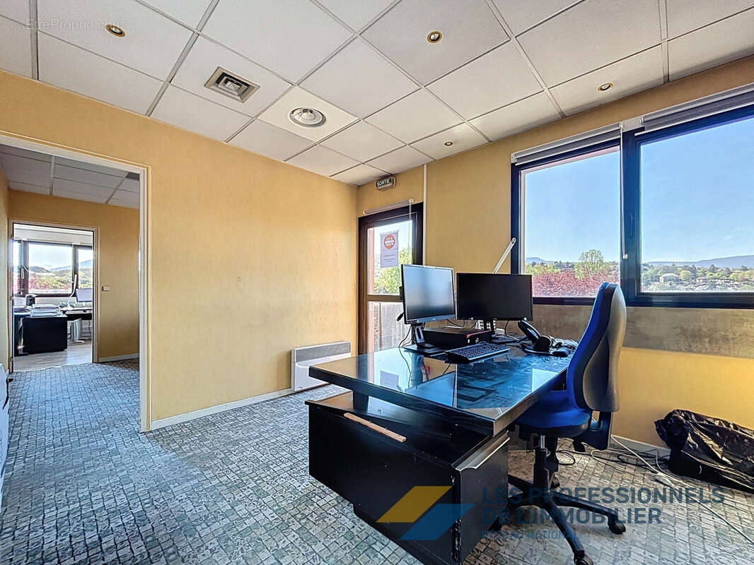 Commerce à BARBERAZ