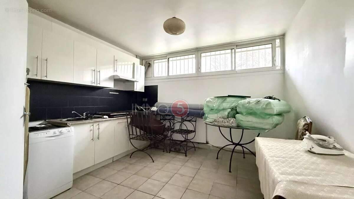 Appartement à CLICHY-SOUS-BOIS