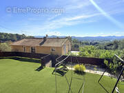 Maison à SOLLIES-PONT