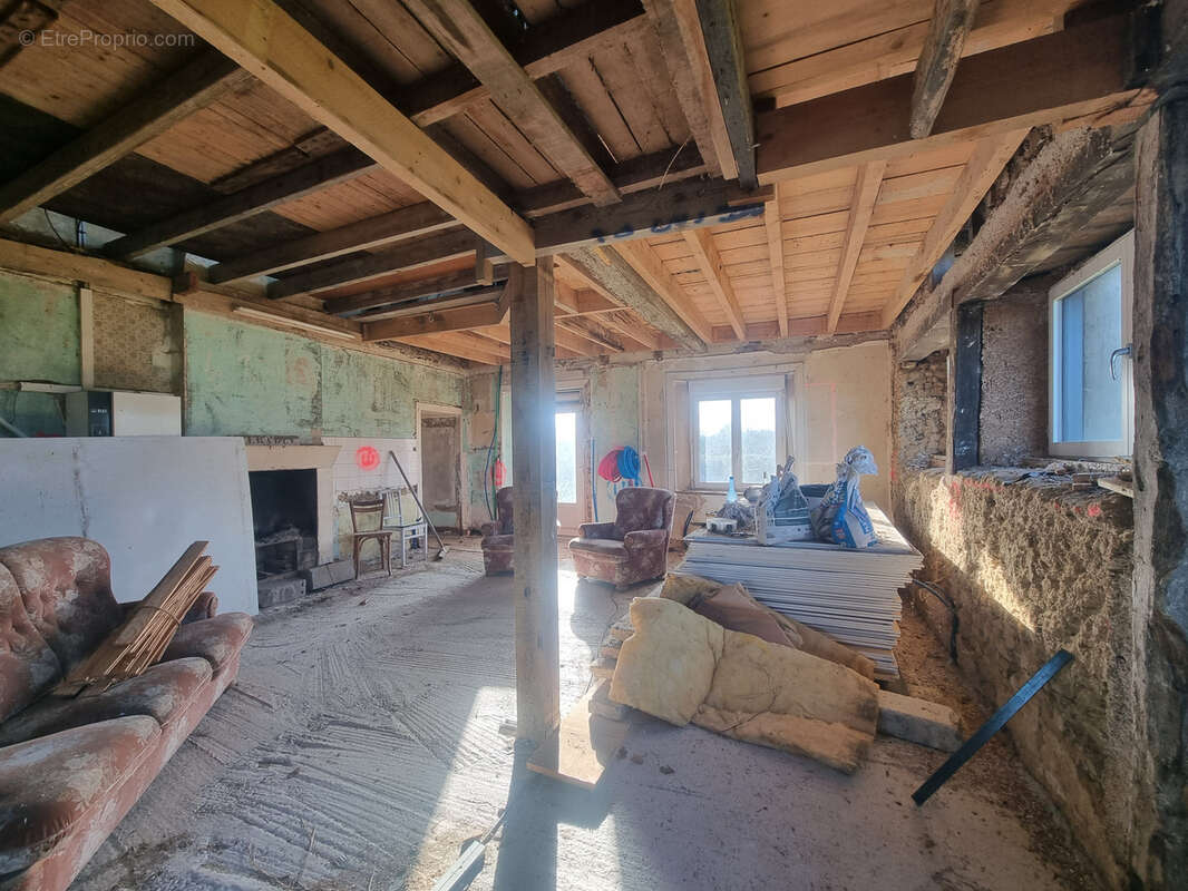 Maison à CORPS-NUDS