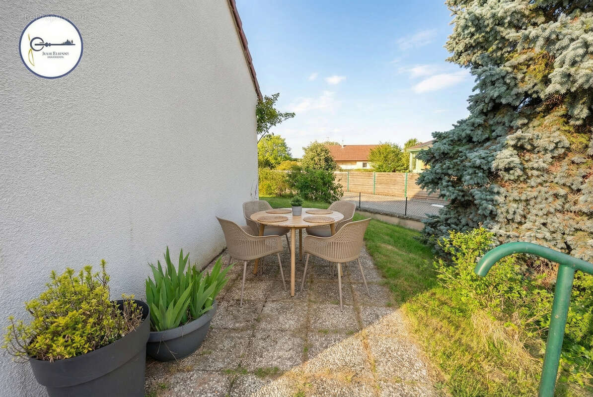 Maison à DOGNEVILLE