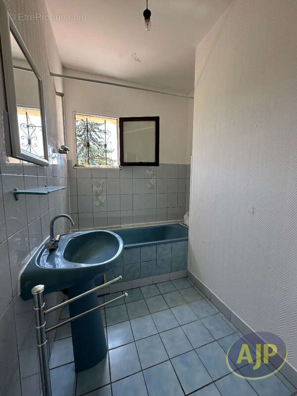 Maison à COLOMBIERS