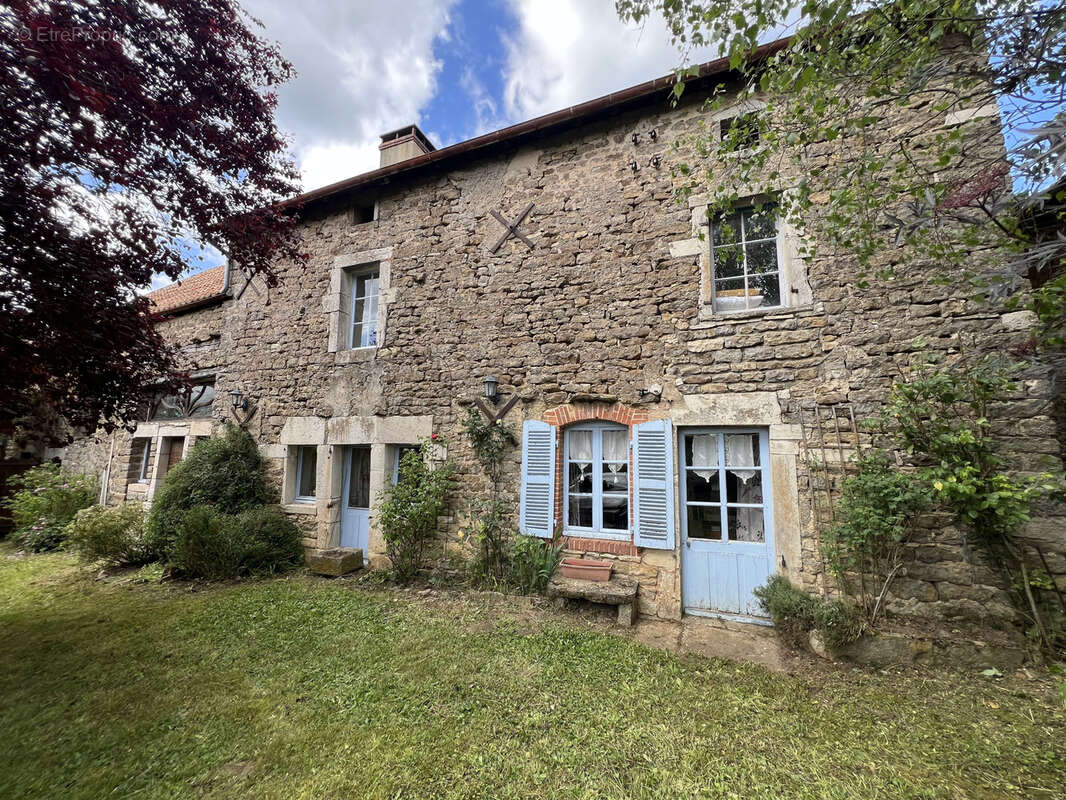 Maison à ECUTIGNY