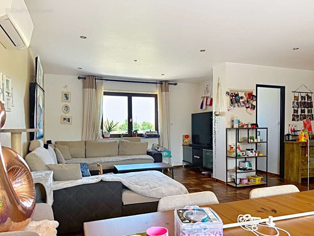 Morschwiller le bas, maison 134 m2, 4 chambres, 2 bains  sur joli terrain 606 m2 - photo 4
