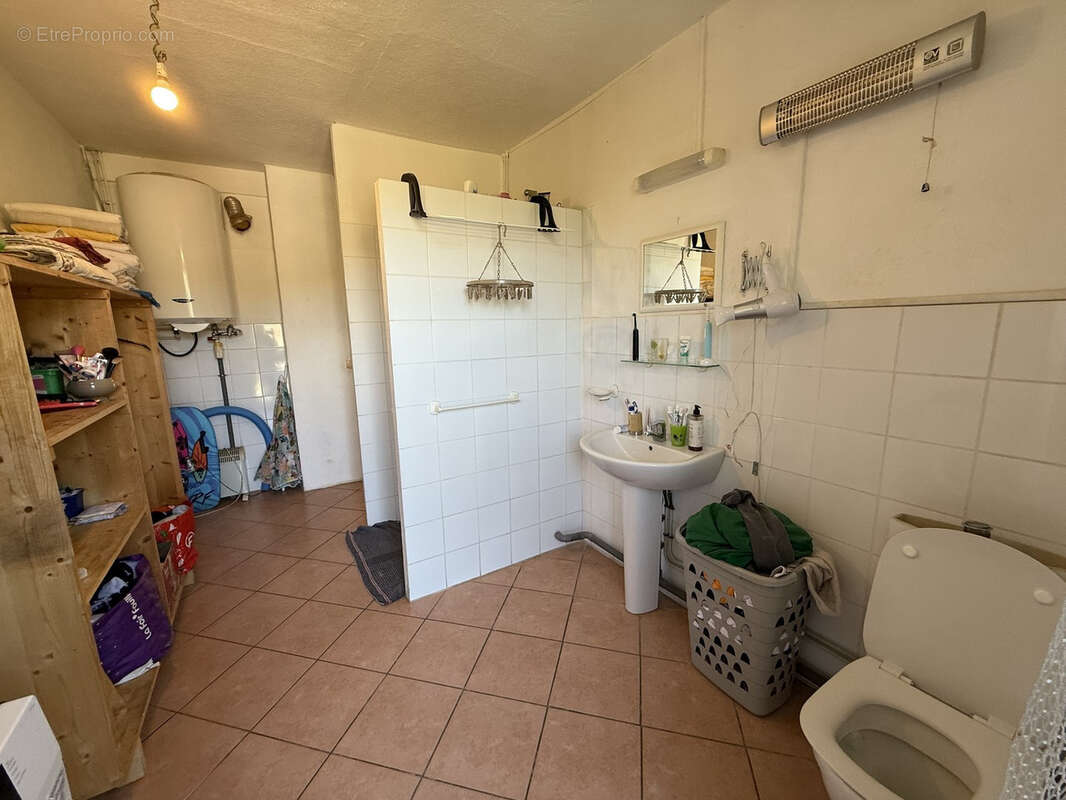 Appartement à LEVIE