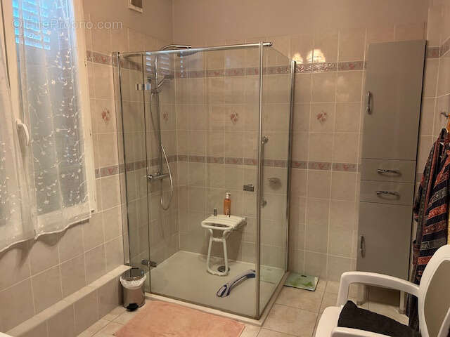 Maison bourgeoise avec sous-sol total   fort potentiel à exploiter - photo 9