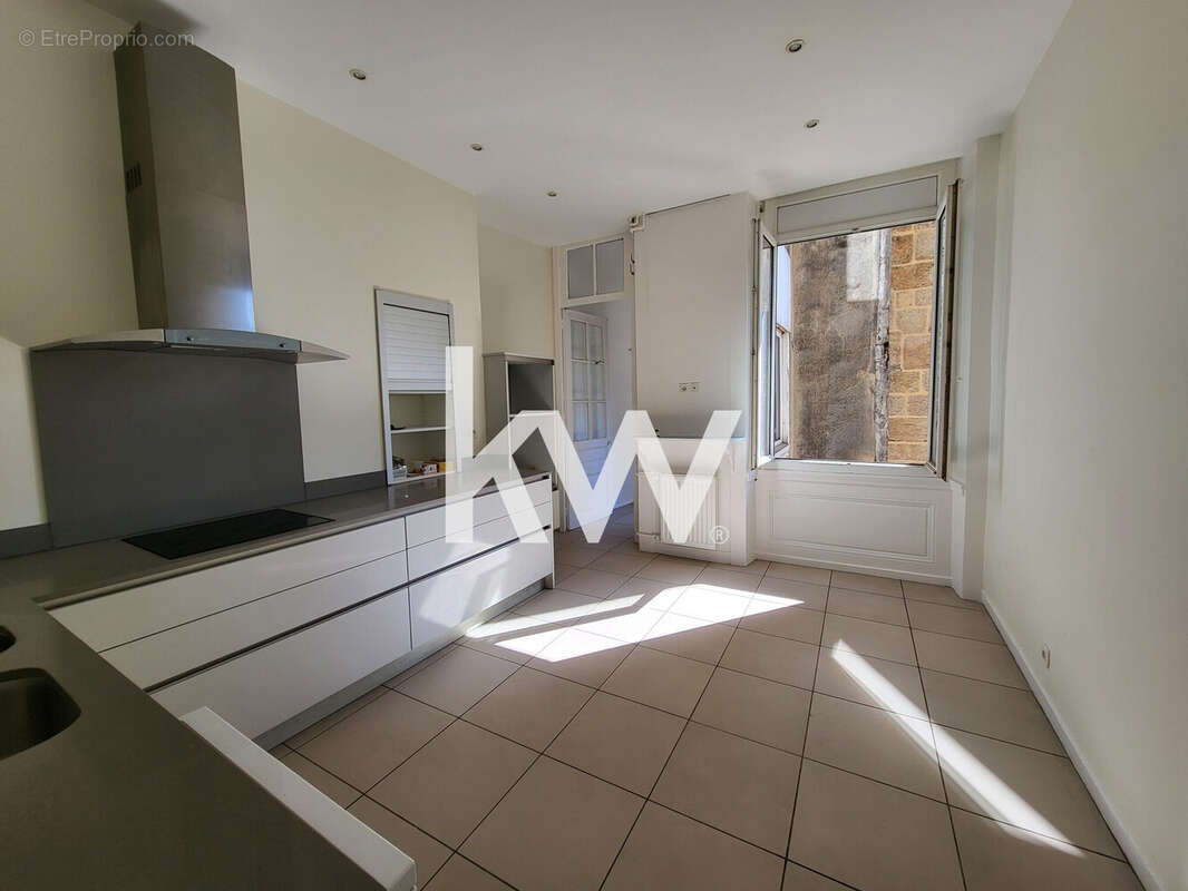Appartement 219 m² à Saint-Etienne  - photo 5