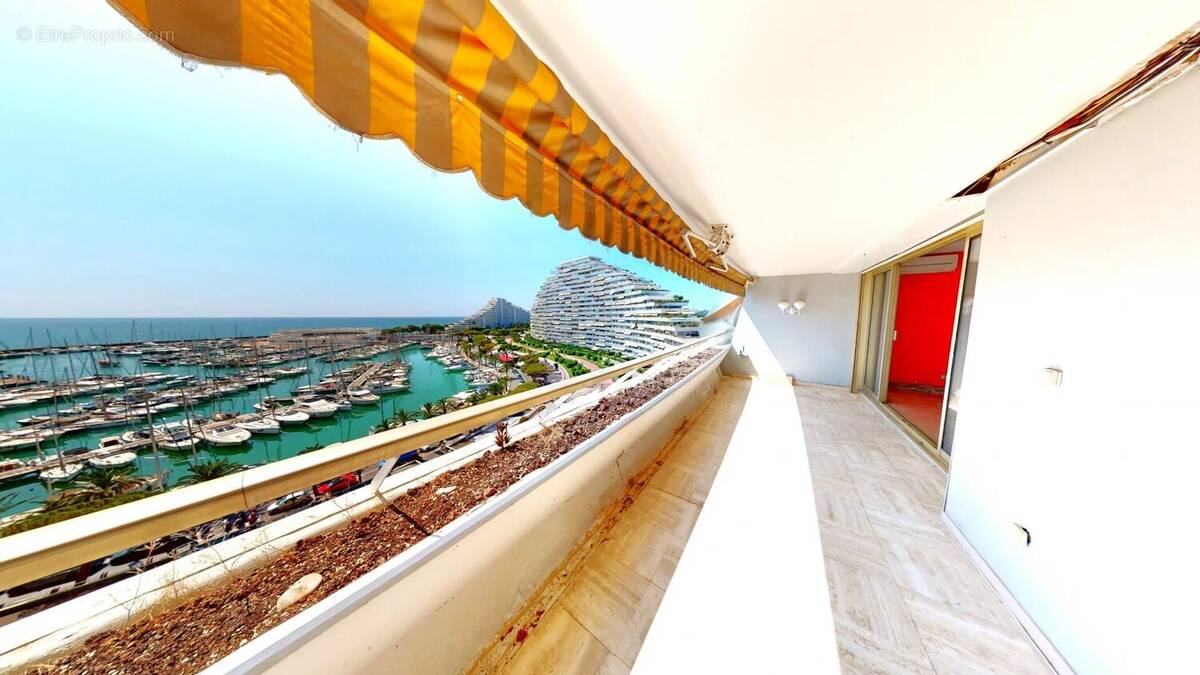 Appartement à VILLENEUVE-LOUBET