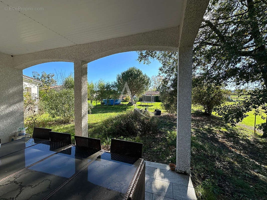 Maison à MONTASTRUC-LA-CONSEILLERE