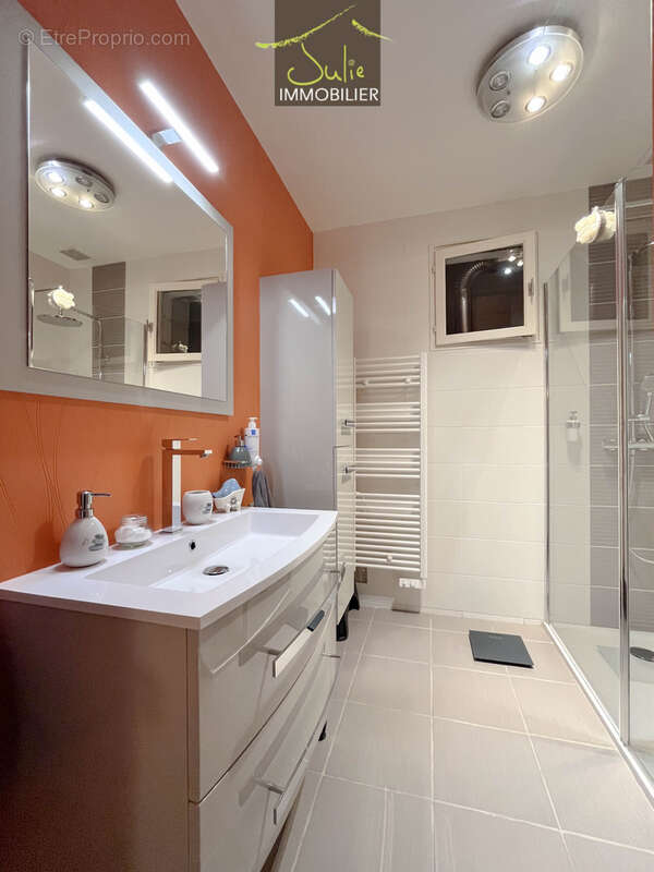 Maison à LA FORET-SUR-SEVRE