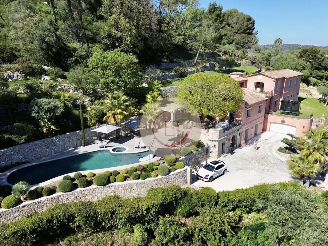 Maison à MOUGINS