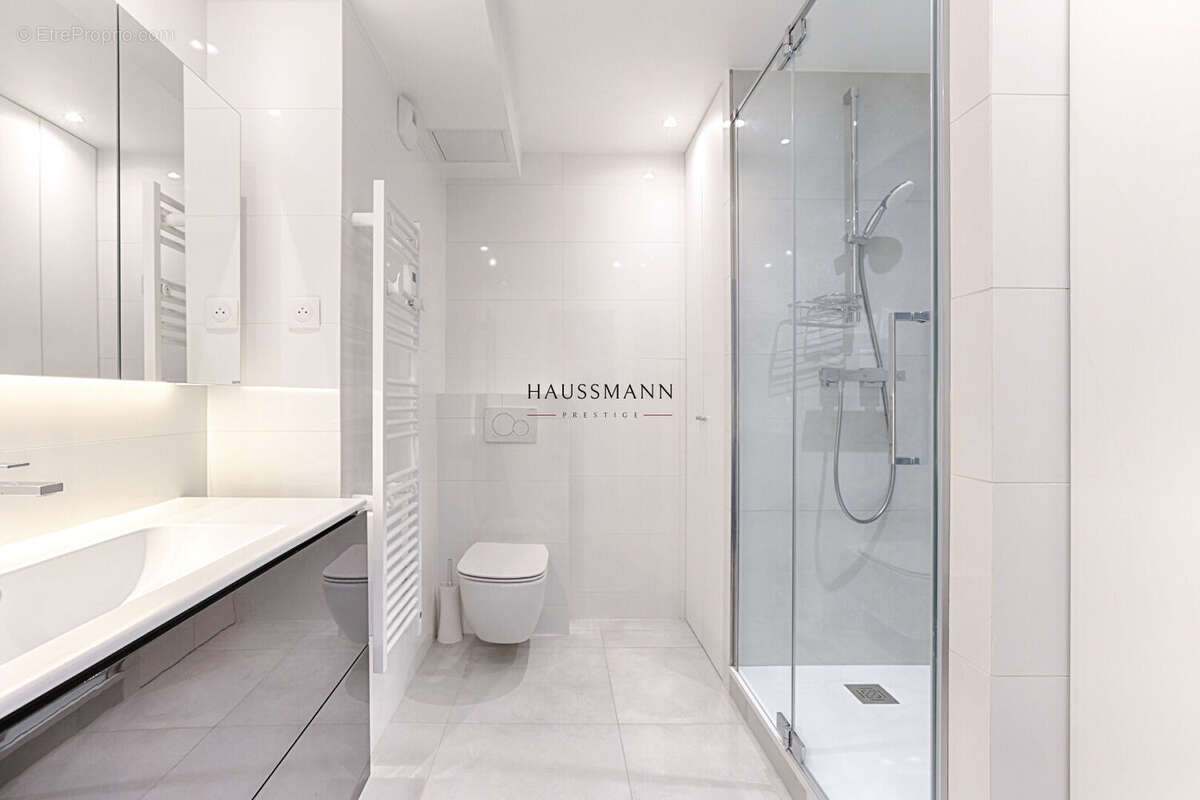 Appartement à PARIS-9E