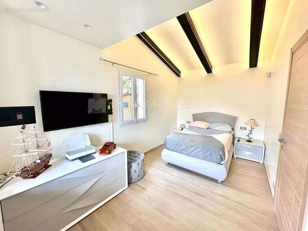 Villa luxe piscine haut de menton - photo 12