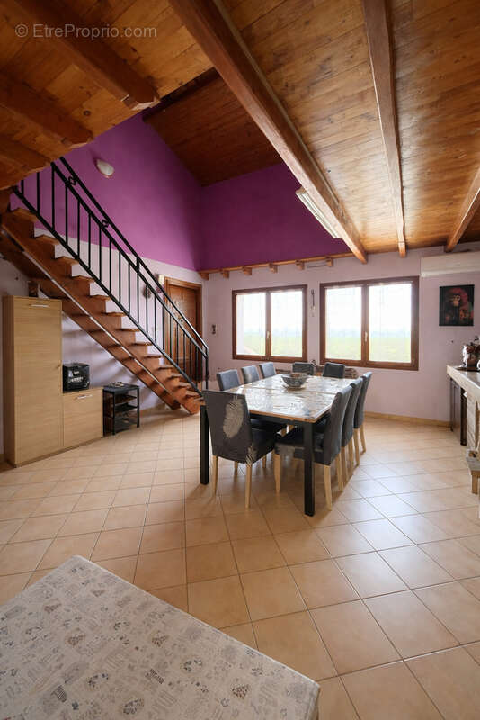 Maison à MONTBOLO