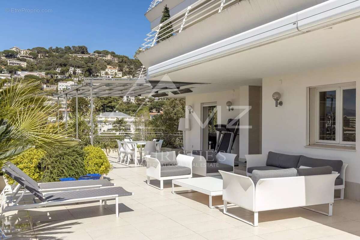 Appartement à CANNES