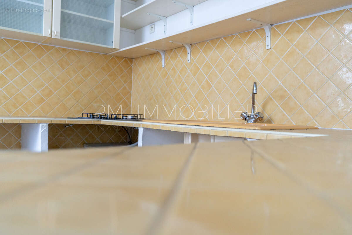 Appartement à MARSEILLE-2E