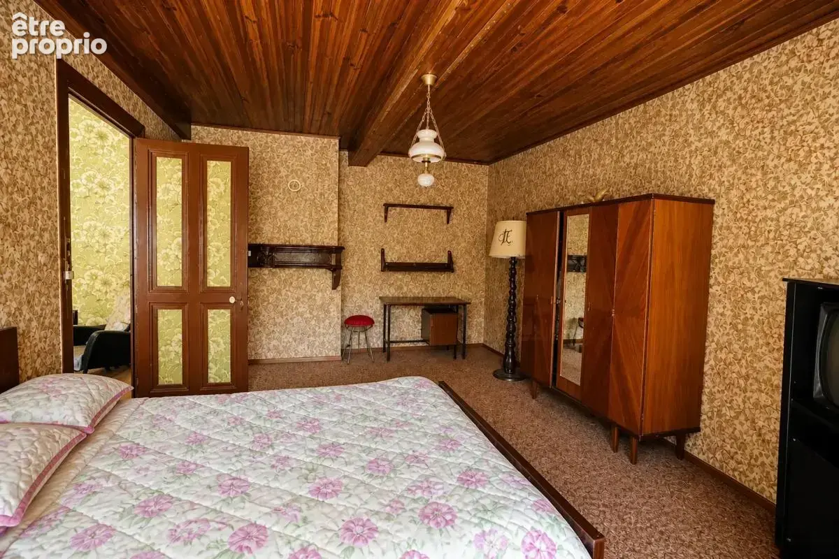 Maison de 120 m2 avec plus de 2,2 hectares de terrain - photo 9