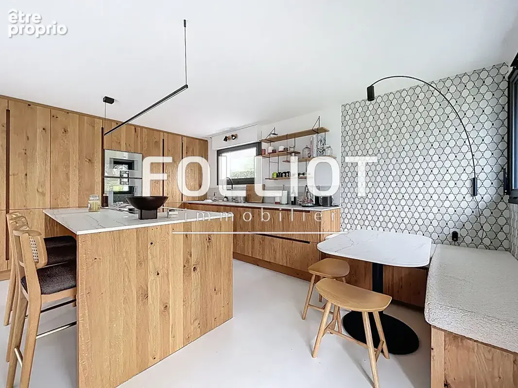 Maison de grand standing à vendre à Bréville-sur-Mer - 7 pièces, 224 m² avec Piscine - photo 8
