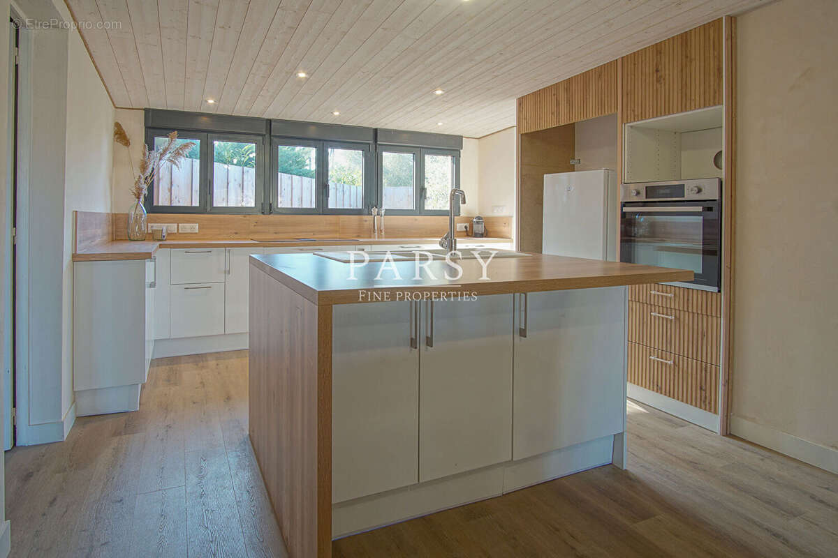 Maison à GUJAN-MESTRAS