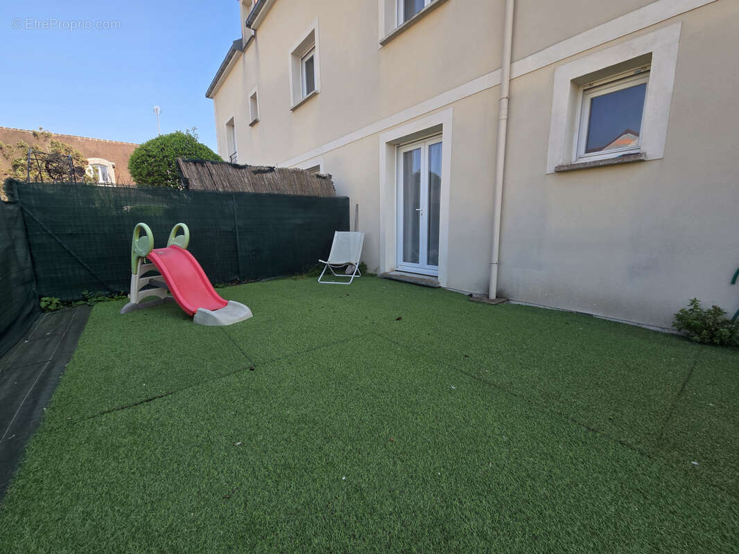 Maison à BONNIERES-SUR-SEINE